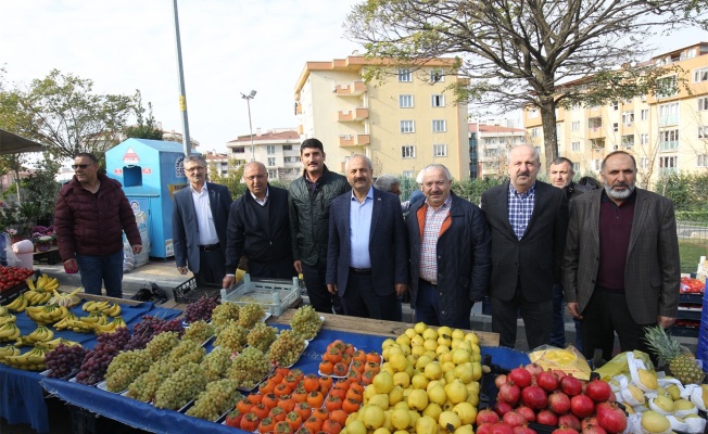 Başkan Büyükgöz Yenikent Pazarı'nı ziyaret etti