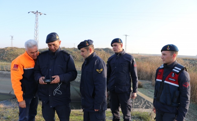 Edirne'de aracı kanalda bulunan avukatı arama çalışmaları sürüyor