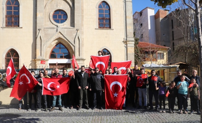 Çanakkale'de Türk bayrağını yırtan Yunan milletvekiline tepki