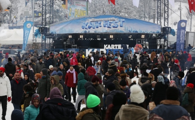 Kartepe Kış Festivali yoğun katılımla başladı