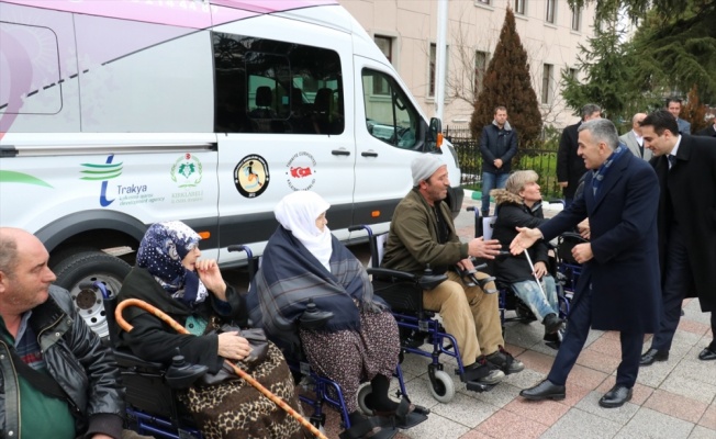 TürkAkım'dan engellilere tekerlekli sandalye