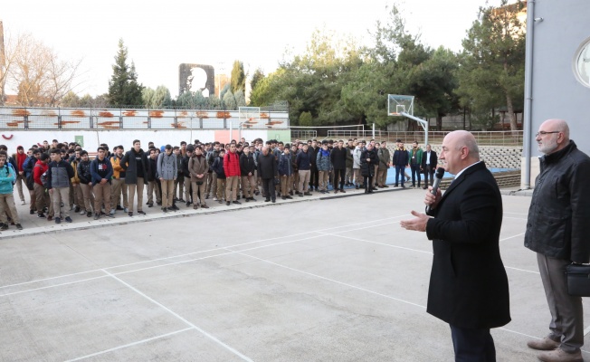 Başkan Bıyık, bayrak törenine katıldı