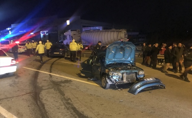 Sakarya'da trafik kazasında 1 kişi öldü, 3 kişi yaralandı