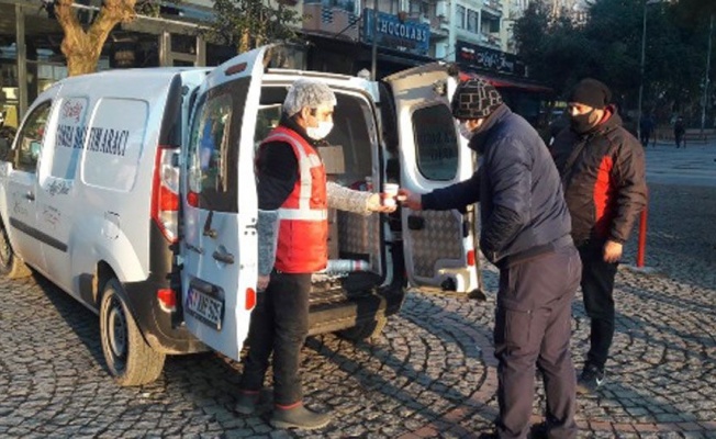 Kocaeli İzmit'te mobil çorba ikramı