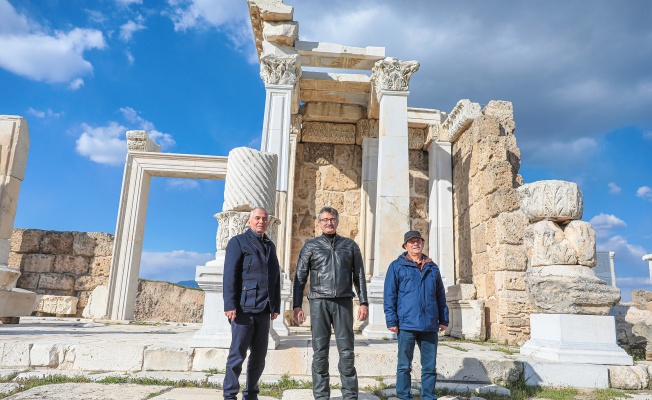 Eski Bakan Tüzmen, Denizli'nin güzelliklerine hayran kaldı