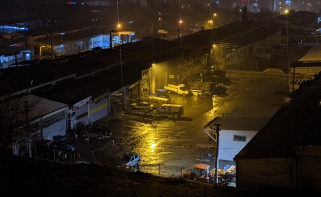 Keşan’da sağanak hayatı olumsuz etkiledi