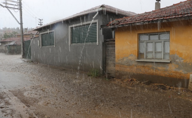 Edirne'de dolu ve sağanak etkili oldu