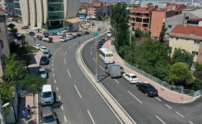 Darıca Cengiz Topel Caddesi’nde yol çizgileri çizildi