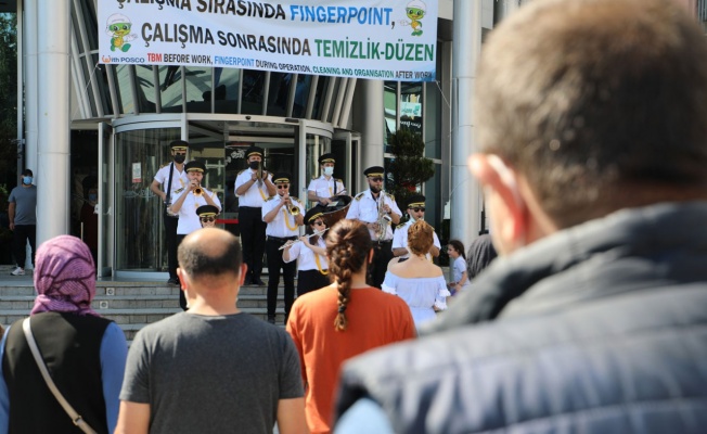 Kocaeli İzmit sokaklarında bando ilgisi