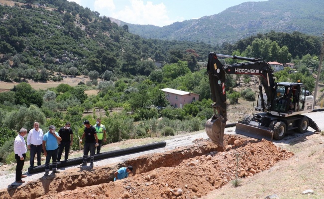 Manisa Emlakdere’de kanalizasyon sorunu bitiyor