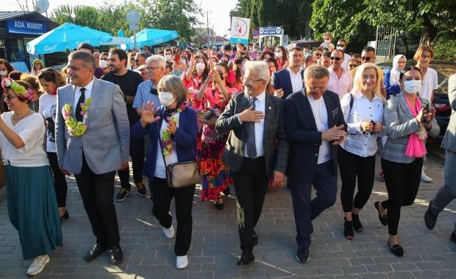 Gölyazı çiçeklerle süslendi