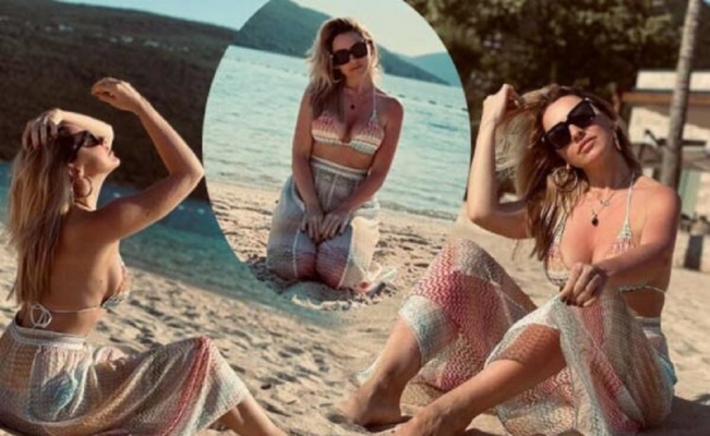 Hadise’den yeni tatil pozları