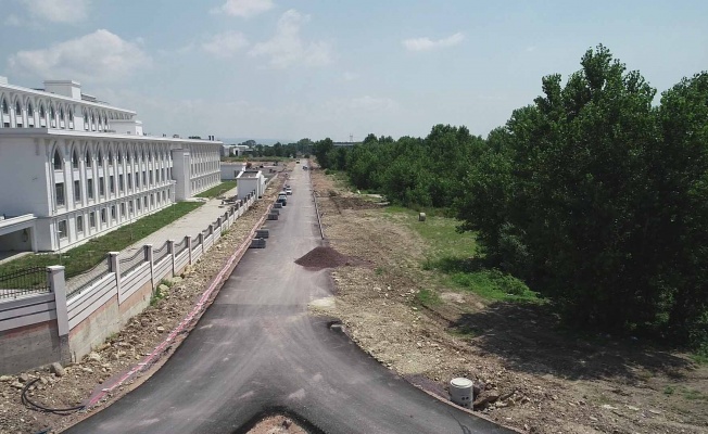 Yeni Emniyet Müdürlüğü yolu ve otoparkı asfaltlandı