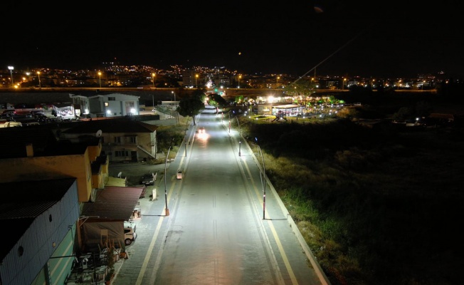 Manisa Soma’da Atatürk Caddesi aydınlandı