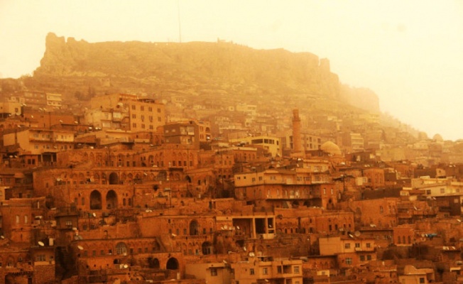 Mardin’de toz fırtınası kabusu