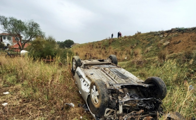 Çanakkale'nin Gelibolu ilçesindeki trafik kazasında 2 kişi yaralandı