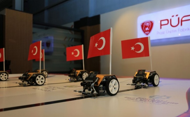 Kocaeli'de 29 Ekim'e özel 'Robotik Dans'