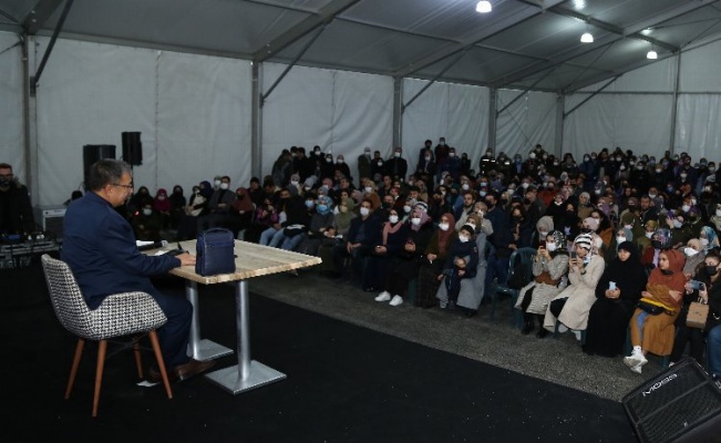 Kayseri Kitap Fuarı'na ünlü yazar akını