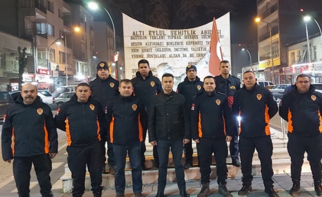 Manisa İtfaiyesinden gece tatbikatı 