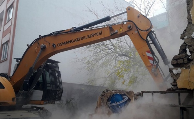 Bursa Osmangazi'de 1 yılda 107 metruk bina yıkıldı