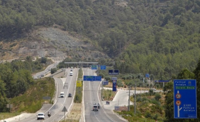 CHP'li Tezcan: "Göcek Tüneli hani ücretsiz olacaktı?"