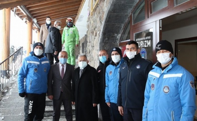 Kayseri zabıtasından huzur mesaisi