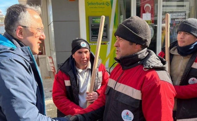 Nevşehir'de Başkan Savran'dan kar ekibine teşekkür