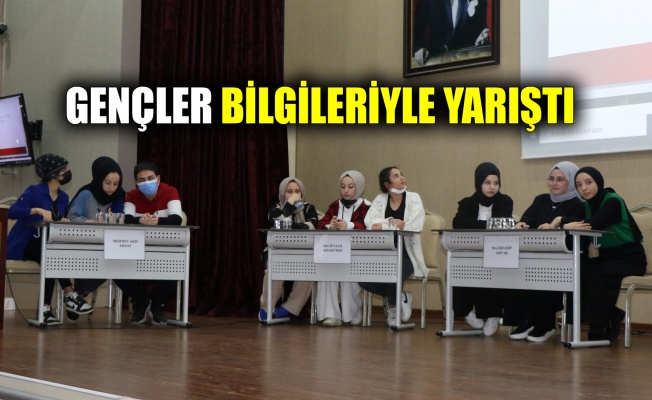 Gençler bilgileriyle yarıştı