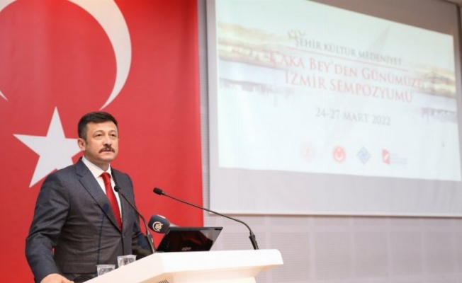 "İzmir kurtuluşun ve kuruluşun sembol şehri" 
