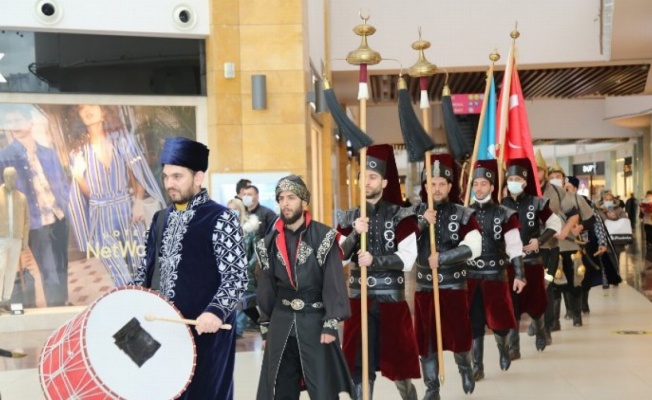 Kocaeli'nde Mehteran Takımından sürpriz etkinlik