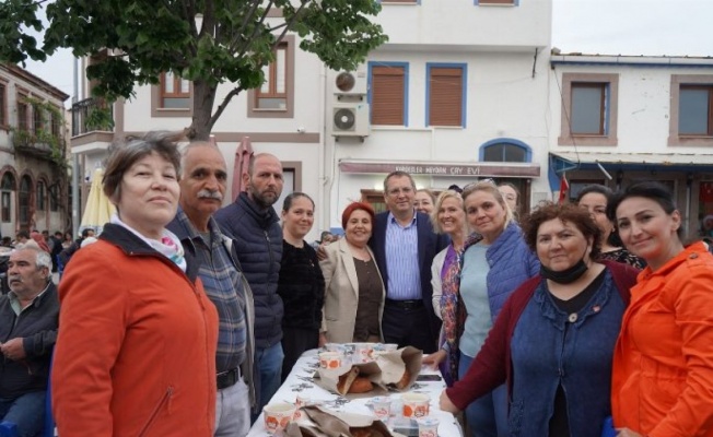 Balıkesir Ayvalık'dev iftar sofrası