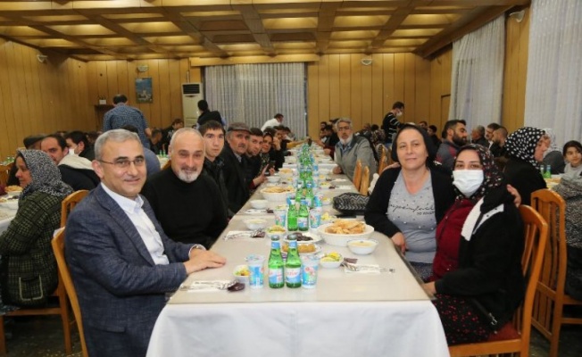 Başkan Işık Kütahyalılarla iftar sofrasında buluştu 