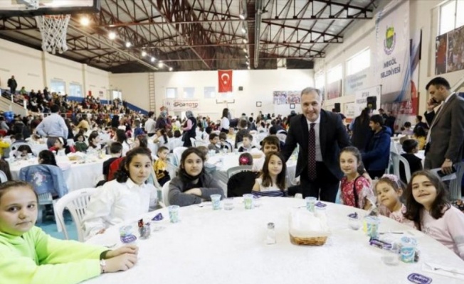 Bursa İnegöl’de çocuklara özel tekne orucu iftarı yapıldı