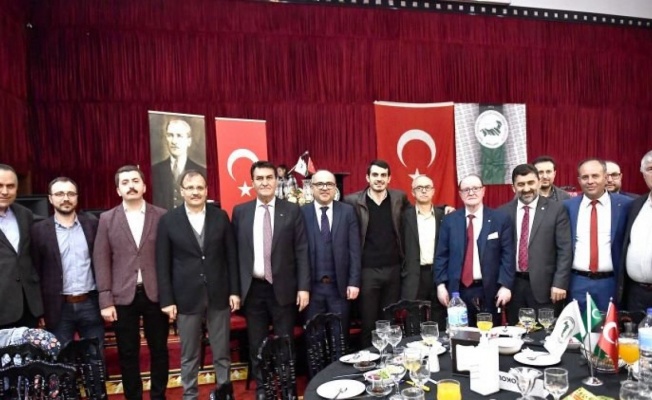 Bursa Osmangazi'de Batı Trakya camiası iftarda buluştu