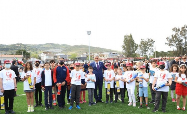 İzmir Güzelbahçe’de 23 Nisan coşkusu