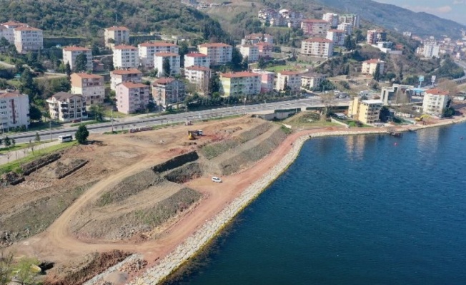 Kocaeli Değirmendere-Halıdere sahil düzenlemesi sürüyor