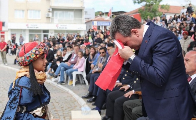 İzmir Bergama'da 19 Mayıs coşkusu 