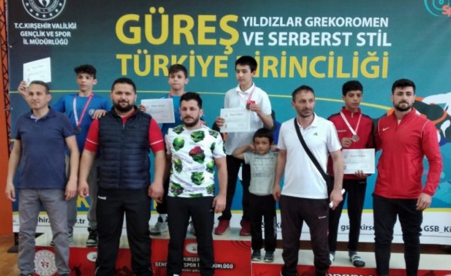 Kütahya Belediyespor pehlivanları Türkiye şampiyonu oldu 