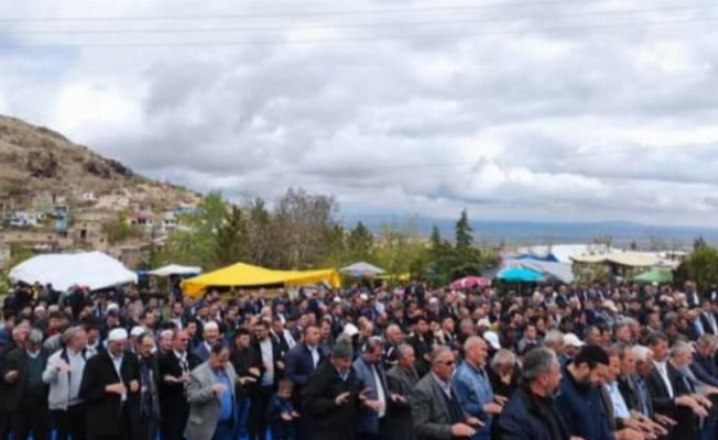 Niğde Hacıabdullah Kasabasında yağmur duası 