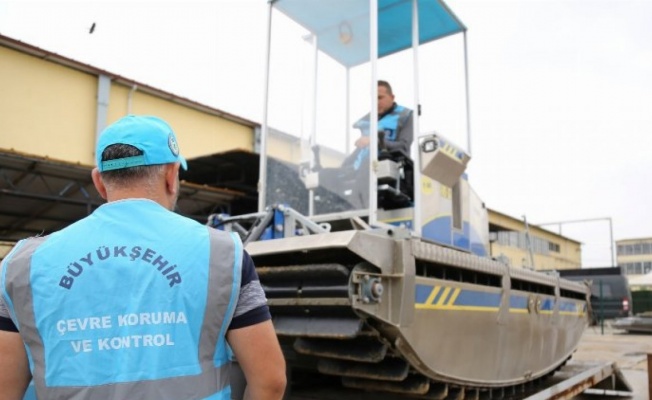 Kocaeli'nin amfibik aracı Ankara'ya gönderildi