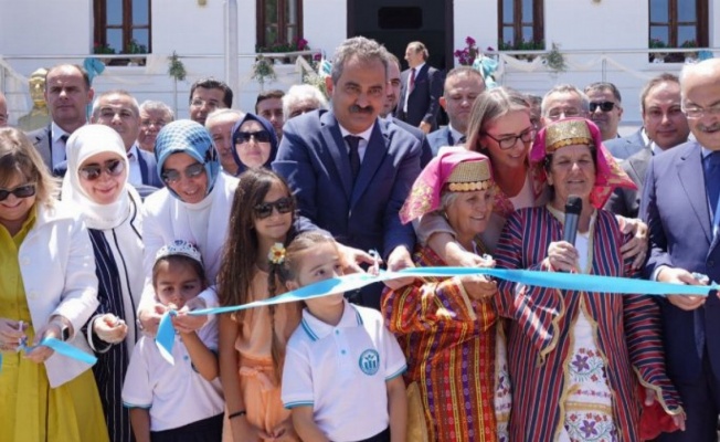 İzmir Urla'da 'Köy Yaşam Merkezi' açıldı