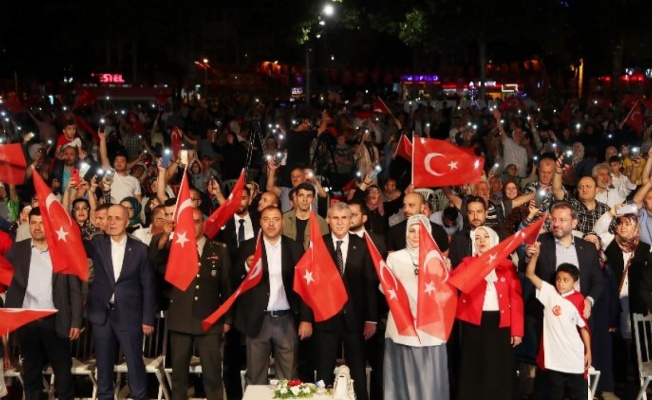 Sakarya '15 Temmuz' için tek yürek oldu