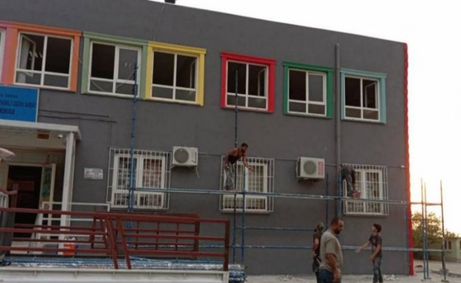 Hatay'da depremde hasar gören okullara Büyükşehir desteği