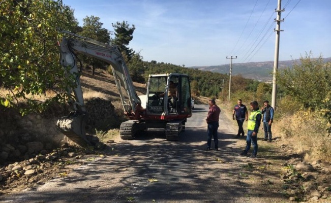 Manisa Demirci'deki derelerde kış öncesi temizlik