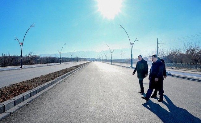 Malatya Büyükşehir'den yol yatırımlarına yakın takip