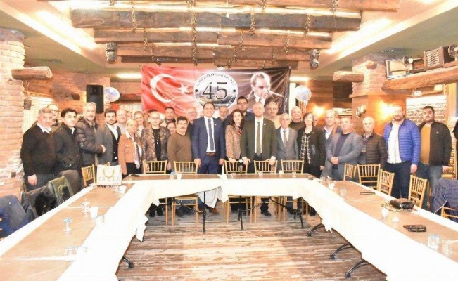 Manisa Dostlar Meclisi'nin konuğu Demokrat Parti Belediye Başkan adayları 