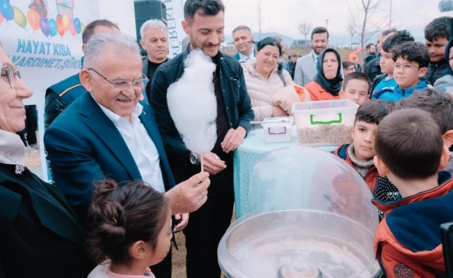 Başkan Büyükkılıç, Yetim çocukların coşkusuna ortak oldu