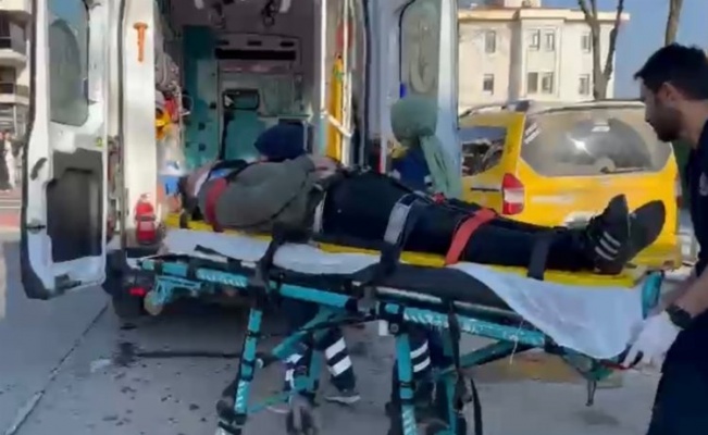 Düzce'de motorsikletle otomobil çarpıştı: 1 yaralı