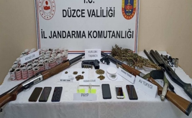 Düzce Jandarması'ndan uyuşturucuya 18 gözaltı