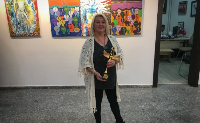 Rezzan Ogül Yıldız'a yaptığı başarılı çalışmaları için ödül verildi!